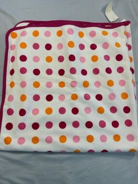 🐥 GAP - NWT - Double layered plush/velour baby blanket with round corners